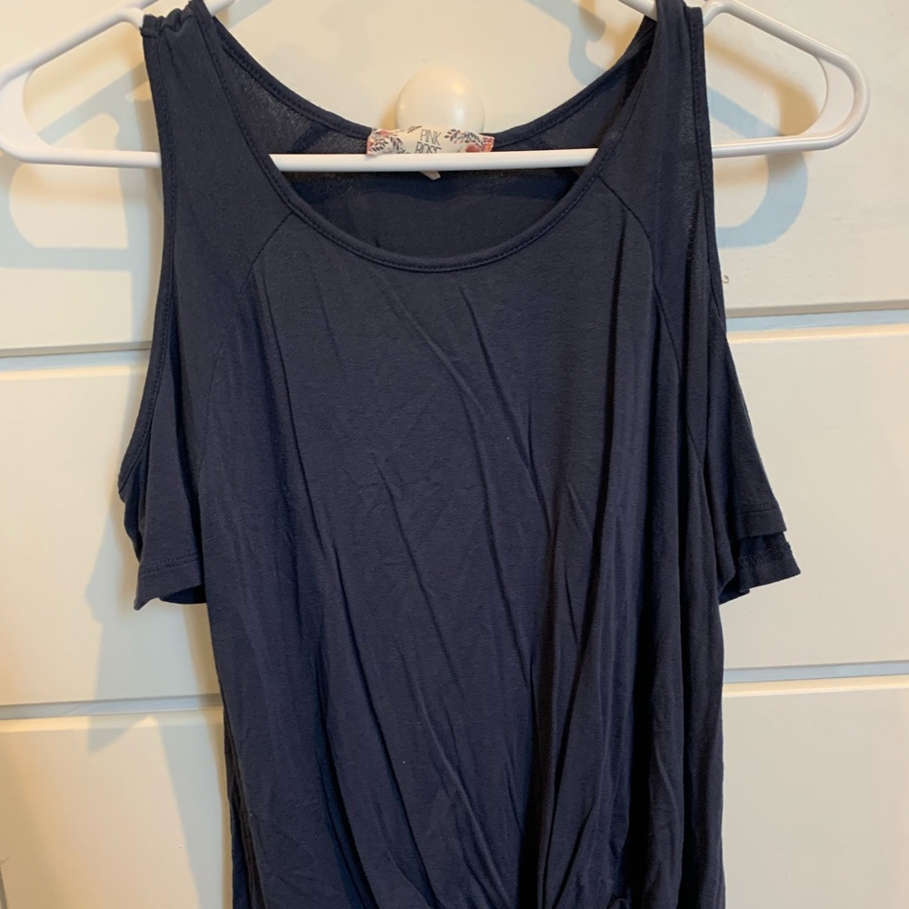 Off shoulder cardigan with front twist